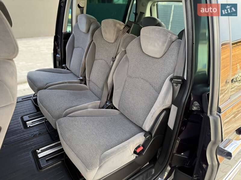 Мінівен Peugeot 807 2010 в Дрогобичі