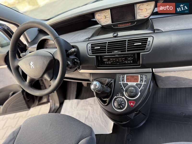 Мінівен Peugeot 807 2010 в Дрогобичі