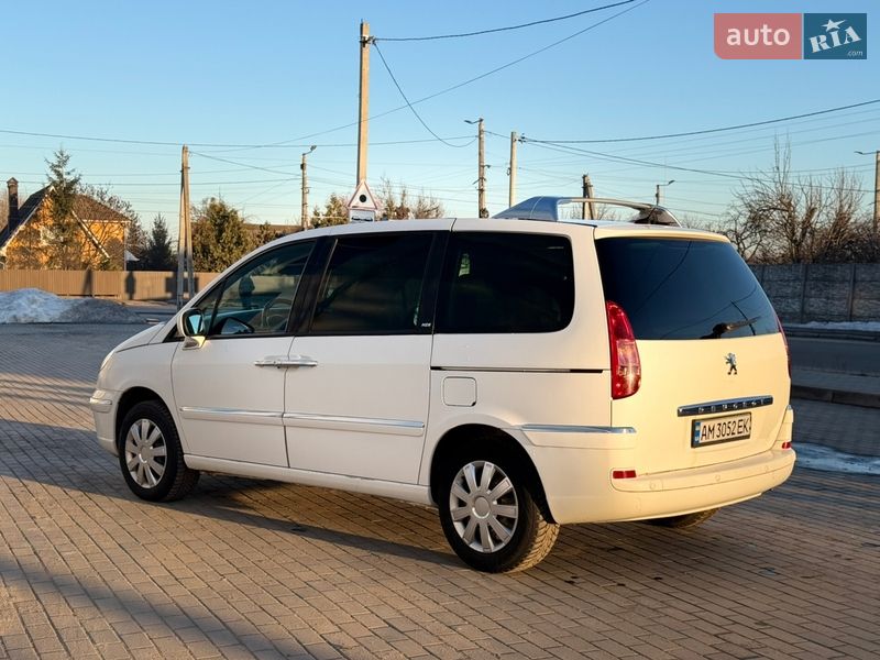 Минивэн Peugeot 807 2011 в Житомире