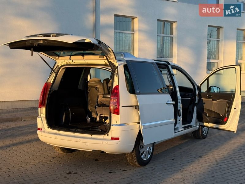 Минивэн Peugeot 807 2011 в Житомире