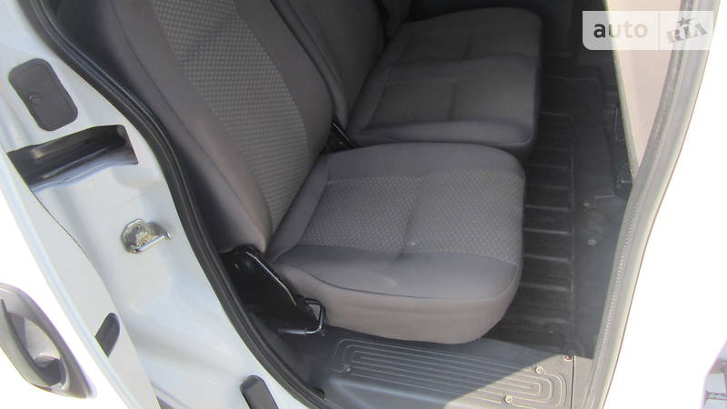 Мінівен Peugeot Bipper 2008 в Львові