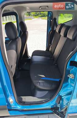 Минивэн Peugeot Bipper 2009 в 