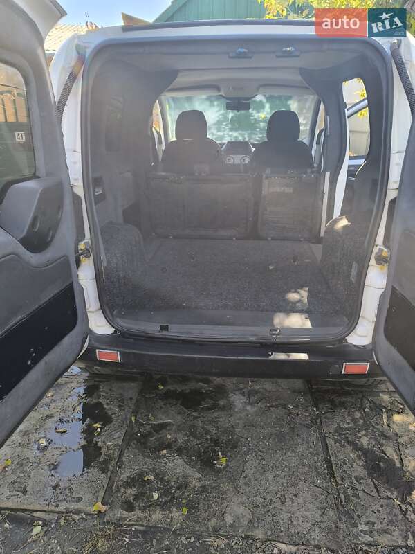 Грузопассажирский фургон Peugeot Bipper 2008 в Изюме