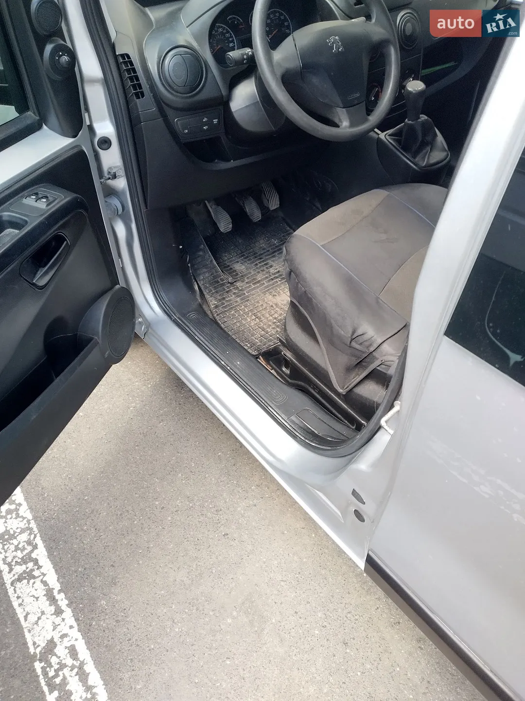 2010 Peugeot Bipper - мініатюра 10