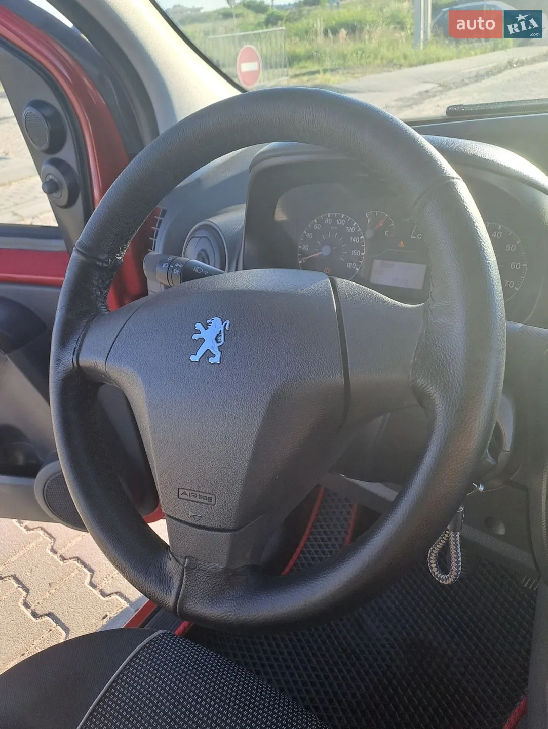 2010 Peugeot Bipper - мініатюра 2