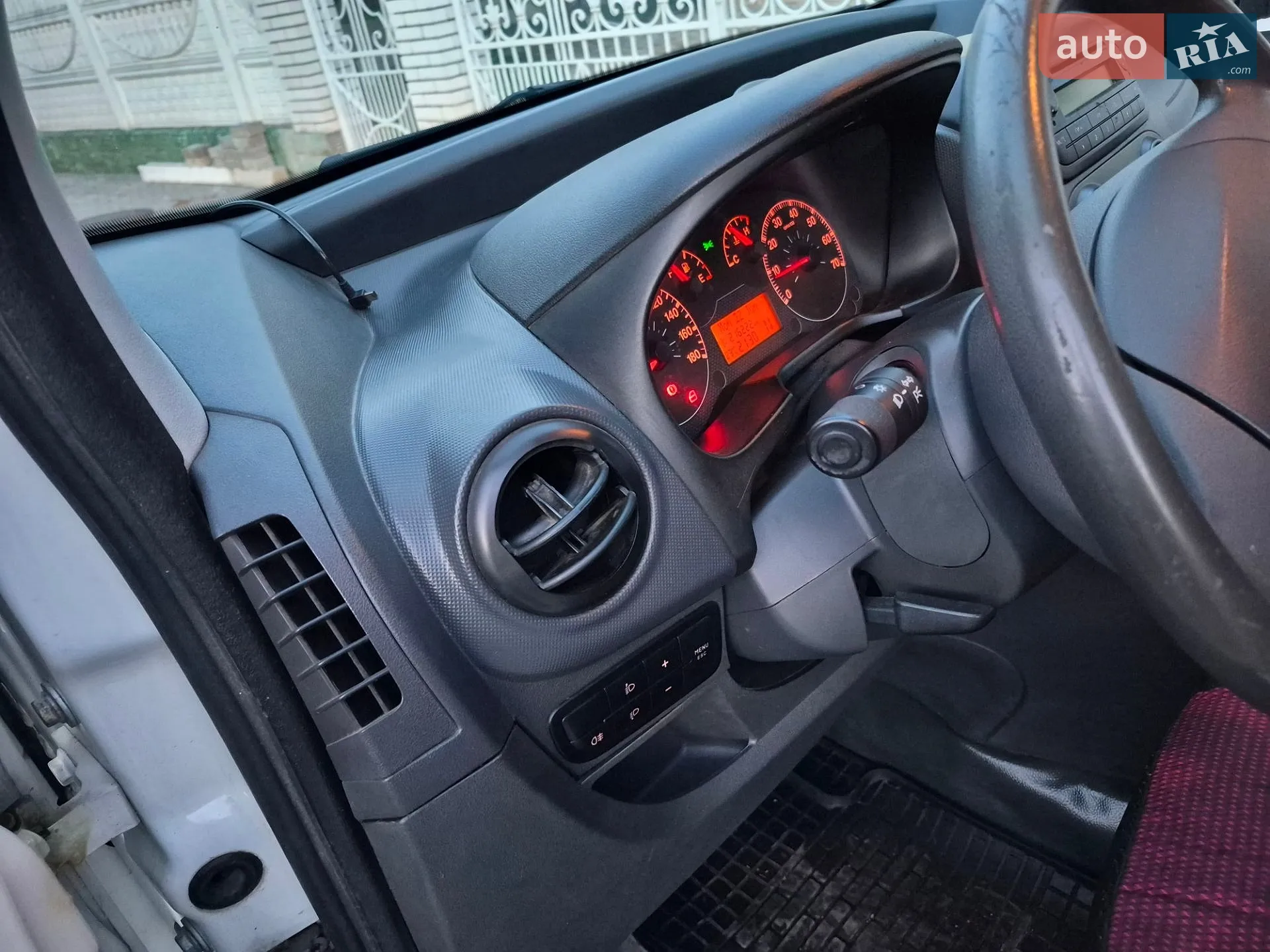 2010 Peugeot Bipper - мініатюра 35