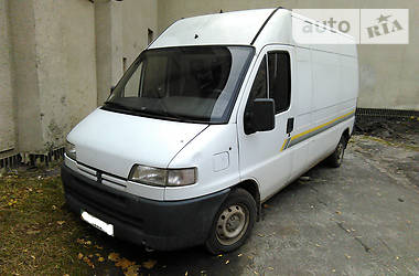 Грузопассажирский фургон Peugeot Boxer 1996 в Гадяче