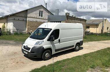 Вантажний фургон Peugeot Boxer 2013 в Луцьку