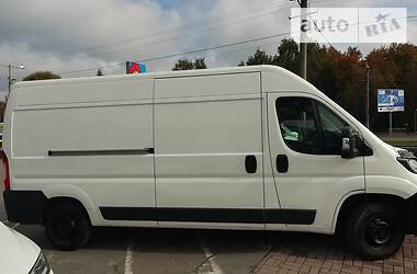 Грузовой фургон Peugeot Boxer 2015 в Львове