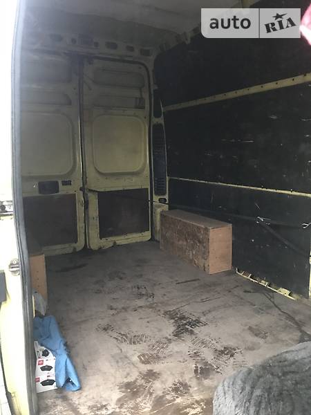 Вантажопасажирський фургон Peugeot Boxer 2007 в Києві