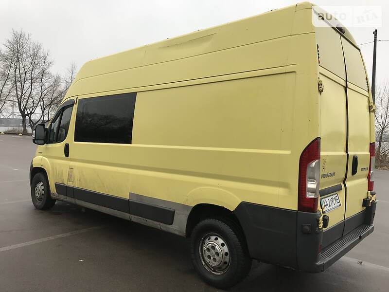 Вантажопасажирський фургон Peugeot Boxer 2007 в Києві