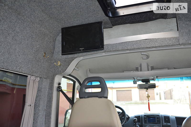 Вантажопасажирський фургон Peugeot Boxer 2008 в Сторожинці