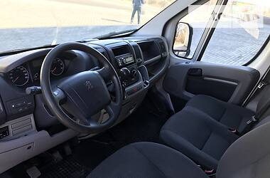 Вантажопасажирський фургон Peugeot Boxer 2008 в 