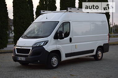 Грузопассажирский фургон Peugeot Boxer 2016 в Дубно