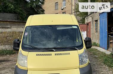 Грузопассажирский фургон Peugeot Boxer 2006 в Киеве