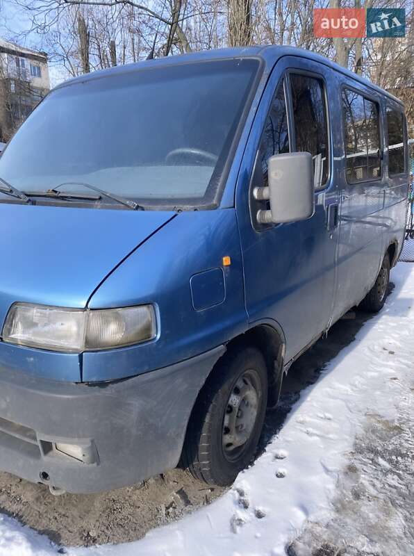 Мікроавтобус Peugeot Boxer 1998 в Києві