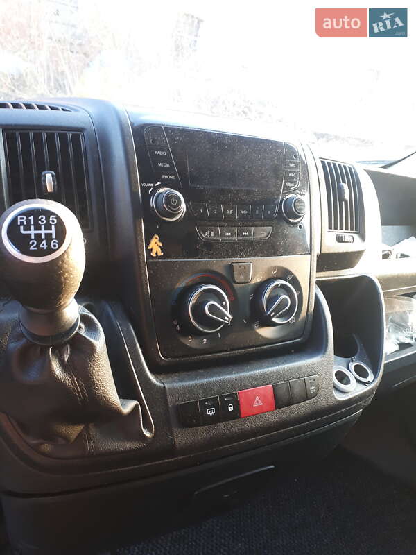 Тентованый Peugeot Boxer 2015 в Дубно