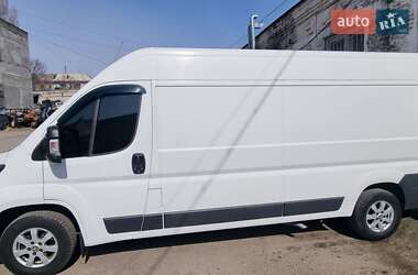 Грузопассажирский фургон Peugeot Boxer 2015 в Днепре