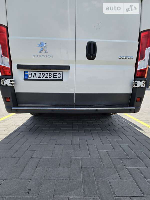 Грузопассажирский фургон Peugeot Boxer 2017 в Кропивницком