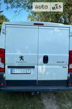 Вантажний фургон Peugeot Boxer 2016 в Гадячі