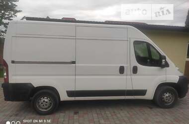 Вантажний фургон Peugeot Boxer 2012 в Кам'янець-Подільському