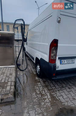 Грузовой фургон Peugeot Boxer 2006 в 