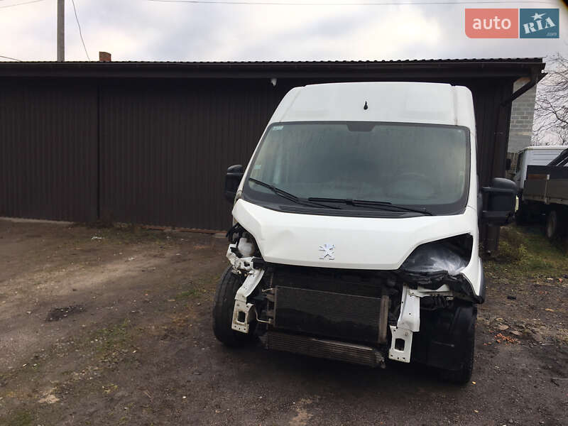 Грузовой фургон Peugeot Boxer 2016 в Дубно