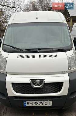 Грузовой фургон Peugeot Boxer 2014 в Киеве