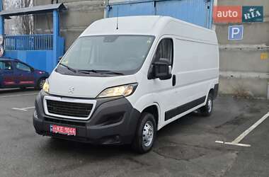 Грузопассажирский фургон Peugeot Boxer 2021 в 