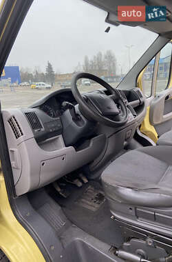 Вантажний фургон Peugeot Boxer 2007 в Житомирі