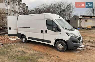 Вантажний фургон Peugeot Boxer 2017 в Харкові