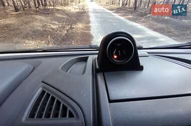 Грузопассажирский фургон Peugeot Boxer 2010 в 