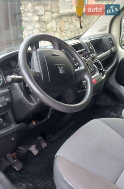 Автовоз Peugeot Boxer 2013 в Кременці