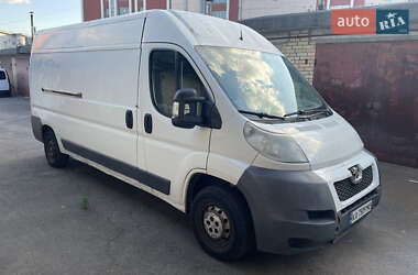 Вантажопасажирський фургон Peugeot Boxer 2010 в Києві