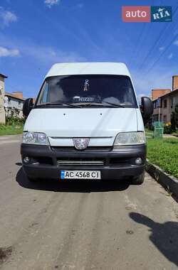 Вантажопасажирський фургон Peugeot Boxer 2002 в Локачах