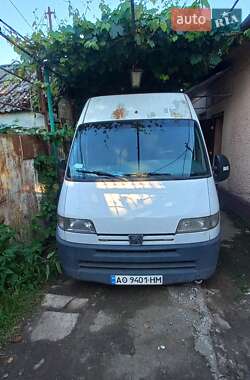Грузовой фургон Peugeot Boxer 2001 в Сваляве