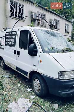 Вантажний фургон Peugeot Boxer 2004 в Києві