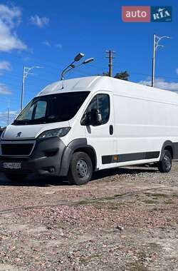 Грузовой фургон Peugeot Boxer 2016 в Киеве