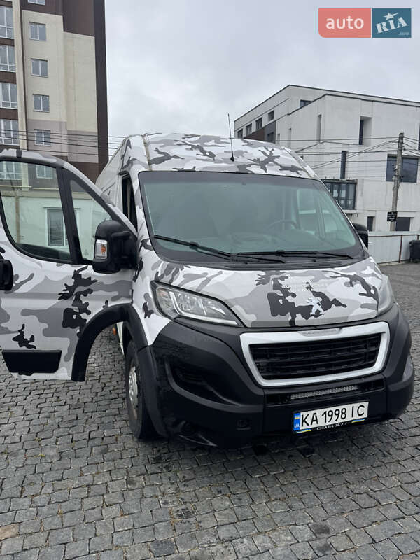 Вантажний фургон Peugeot Boxer 2018 в Києві