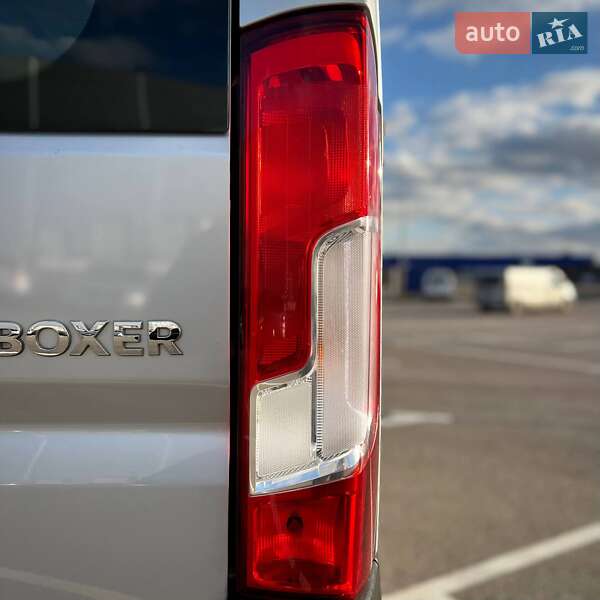 Вантажопасажирський фургон Peugeot Boxer 2019 в Києві