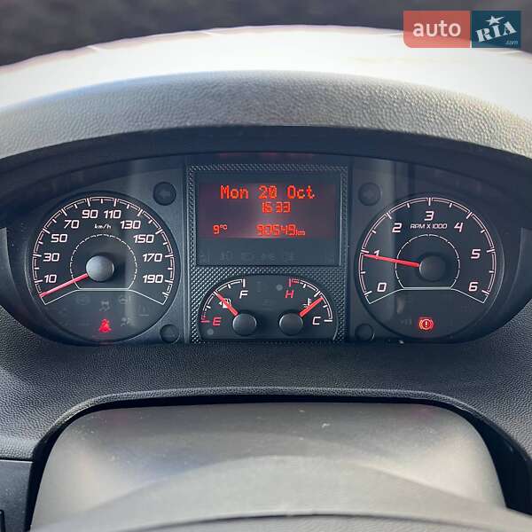 Вантажопасажирський фургон Peugeot Boxer 2019 в Києві