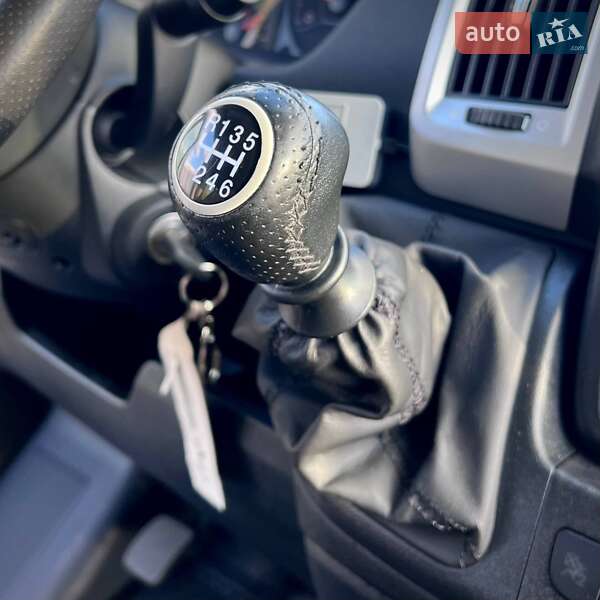 Вантажопасажирський фургон Peugeot Boxer 2019 в Києві