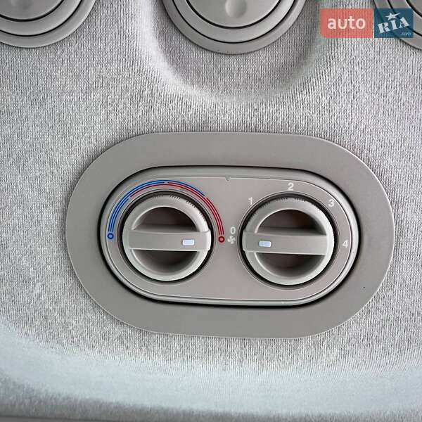 Вантажопасажирський фургон Peugeot Boxer 2019 в Києві