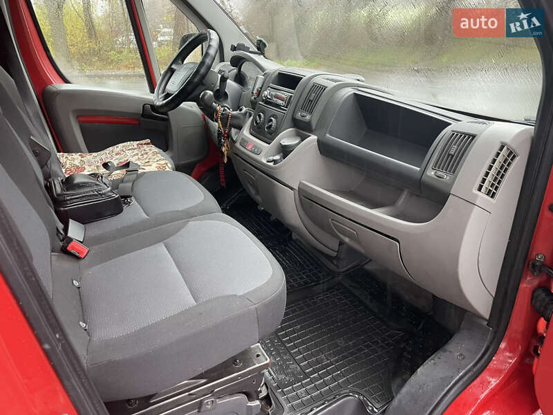 Грузопассажирский фургон Peugeot Boxer 2007 в Звягеле фото 11 Грузопассажирский фургон Peugeot Boxer 2007 в Звягеле