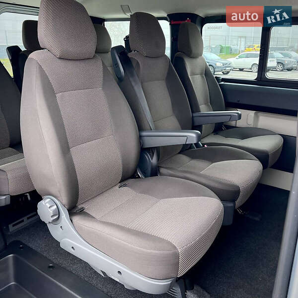 Грузопассажирский фургон Peugeot Boxer 2019 в Ровно