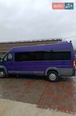 Микроавтобус Peugeot Boxer 2012 в Черновцах