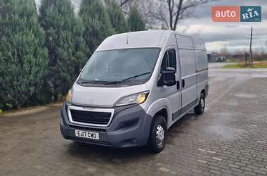 Вантажний фургон Peugeot Boxer 2018 в Самборі