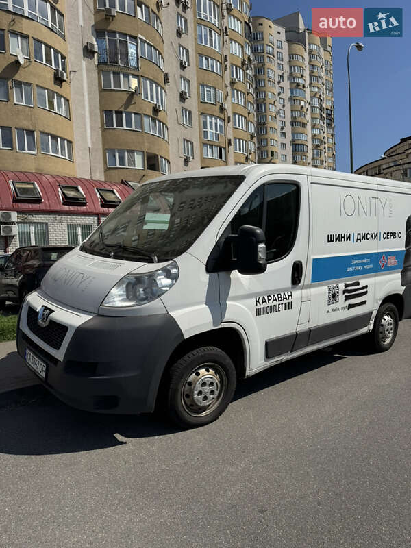 Грузовой фургон Peugeot Boxer 2014 в Киеве