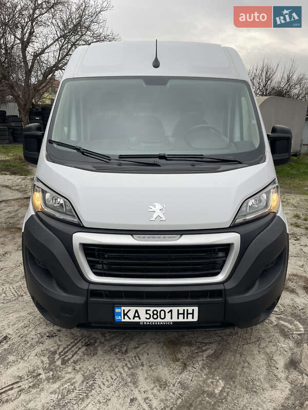 Грузовой фургон Peugeot Boxer 2022 в Киеве