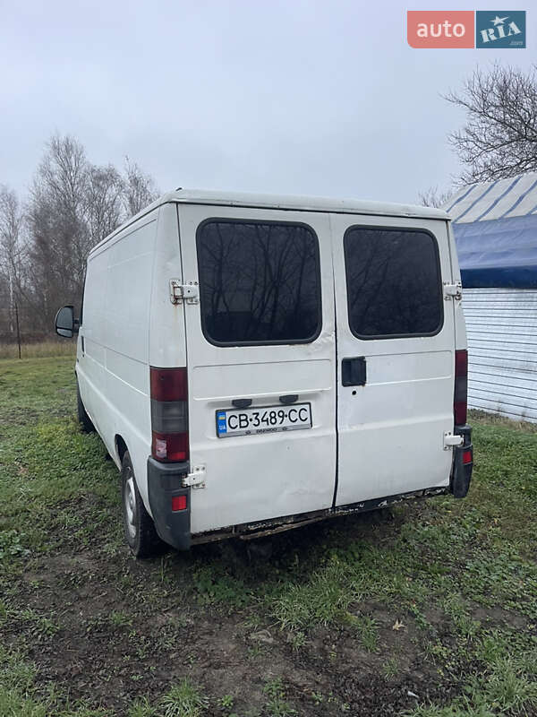 Другие грузовики Peugeot Boxer 2000 в Смеле